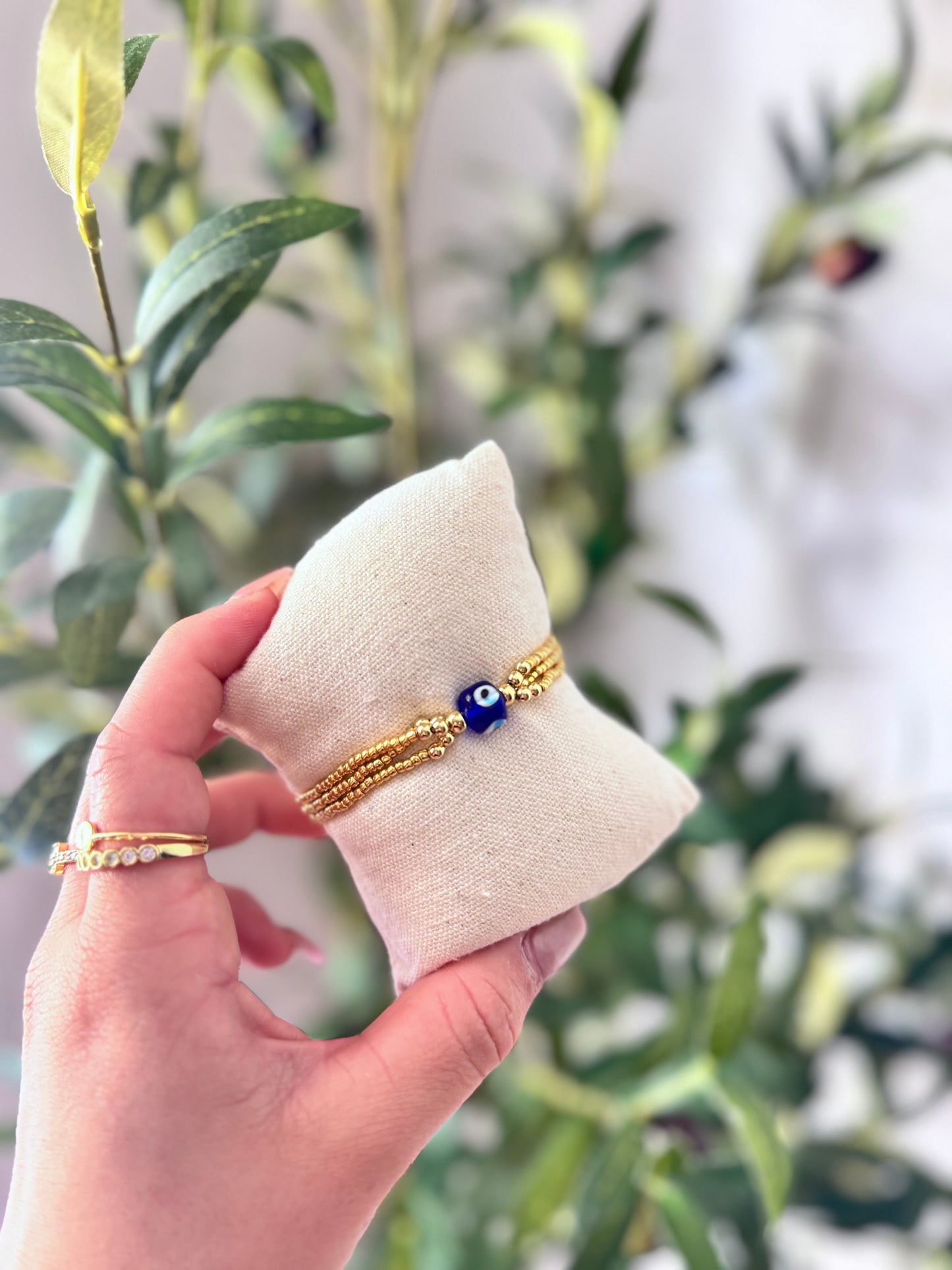 Ojitos Bracelet